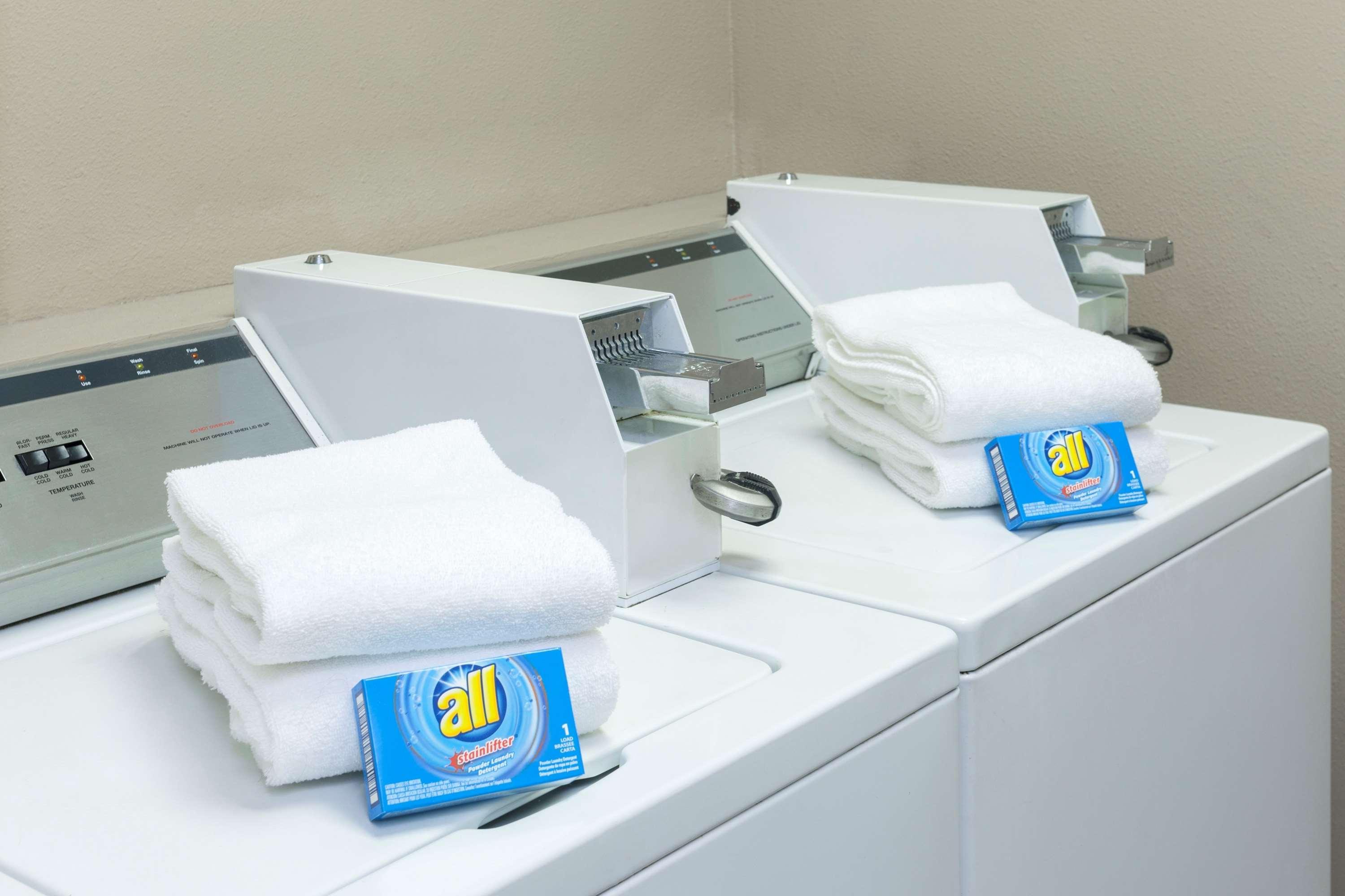 Super 8 By Wyndham San Diego Hotel Circle Ngoại thất bức ảnh