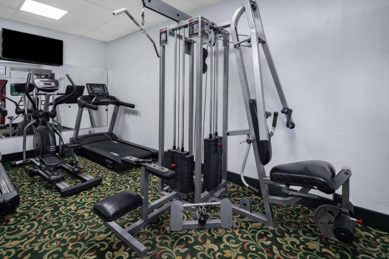 Super 8 By Wyndham San Diego Hotel Circle Ngoại thất bức ảnh