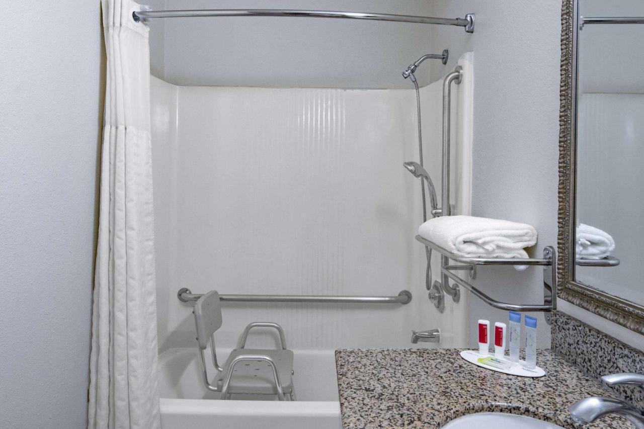 Super 8 By Wyndham San Diego Hotel Circle Ngoại thất bức ảnh