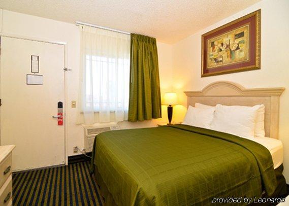 Super 8 By Wyndham San Diego Hotel Circle Phòng bức ảnh