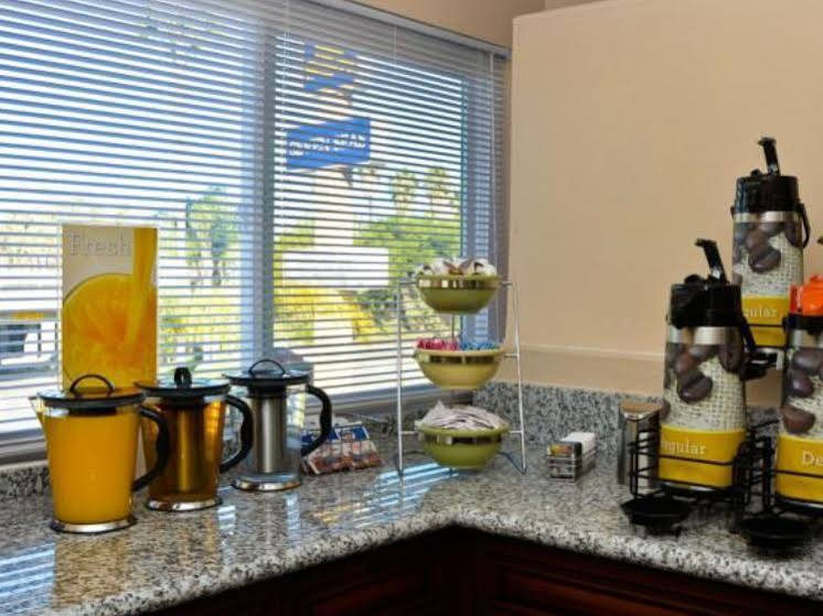Super 8 By Wyndham San Diego Hotel Circle Ngoại thất bức ảnh
